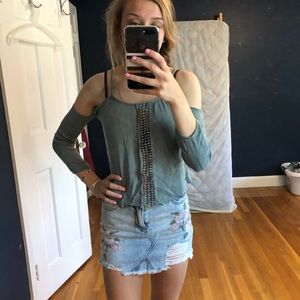 Off the shoulder long sleeve